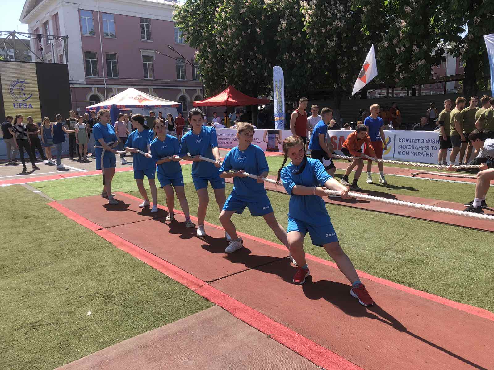 Учні Катюжанського вищого професійного училища взяли участь у Всеукраїнських змаганнях з перетягування канату